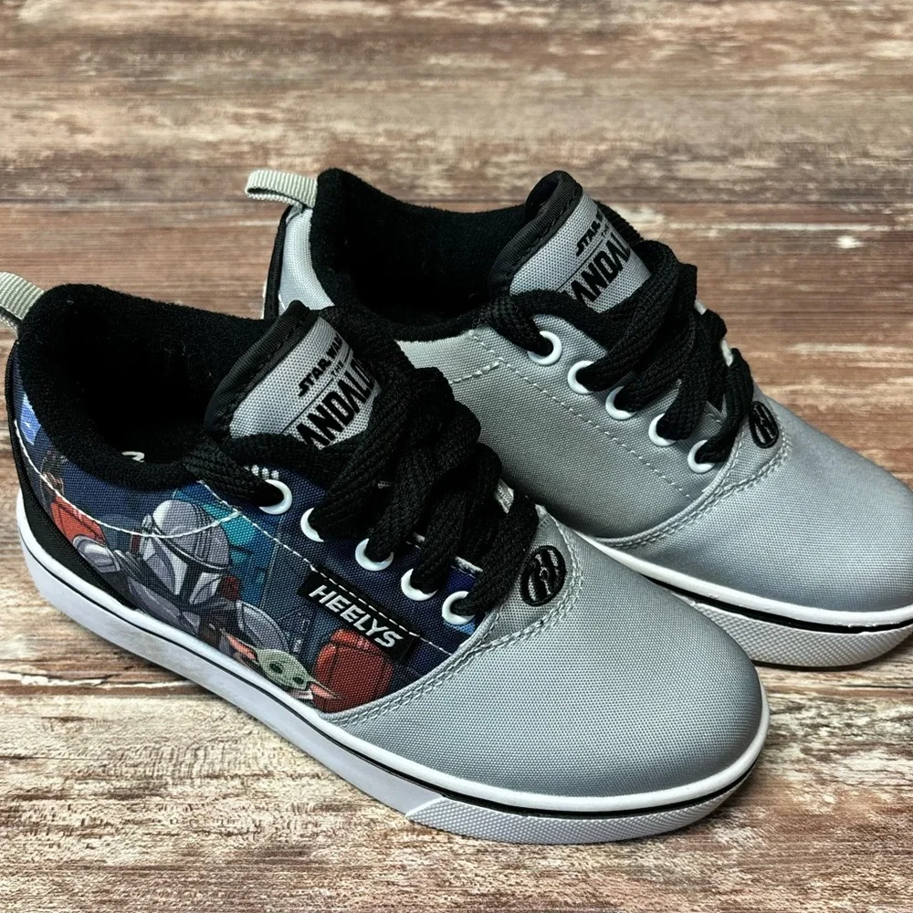 Heelys | LIKE NEW! EUC Star Wars Mandalorian Skate Shoes, Size 1 (Youth)